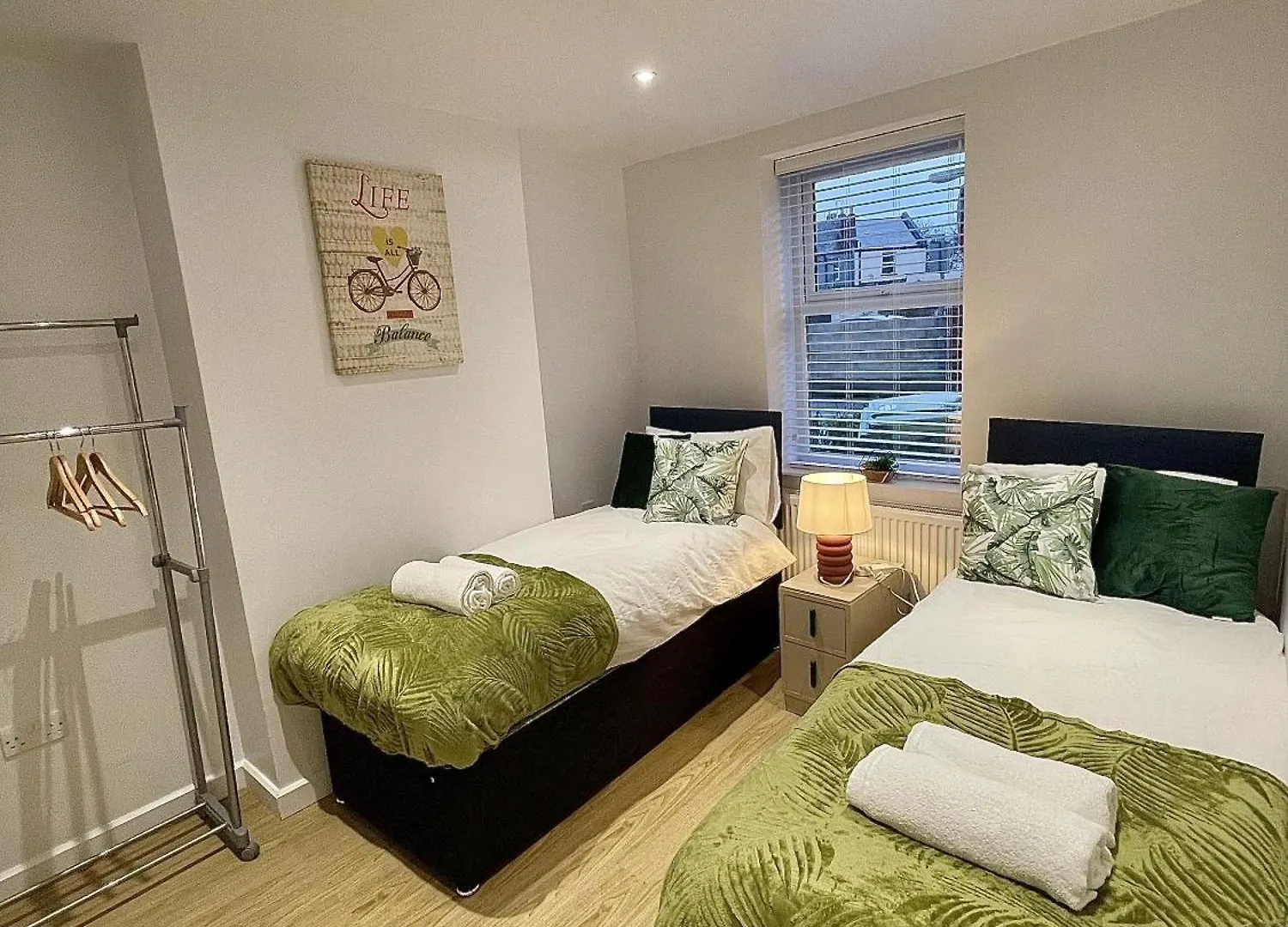 Cosy House Accommodation Cheltenham 0*,  United Kingdom